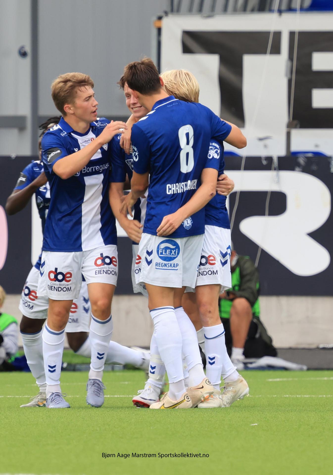 Se albumet fra kampen