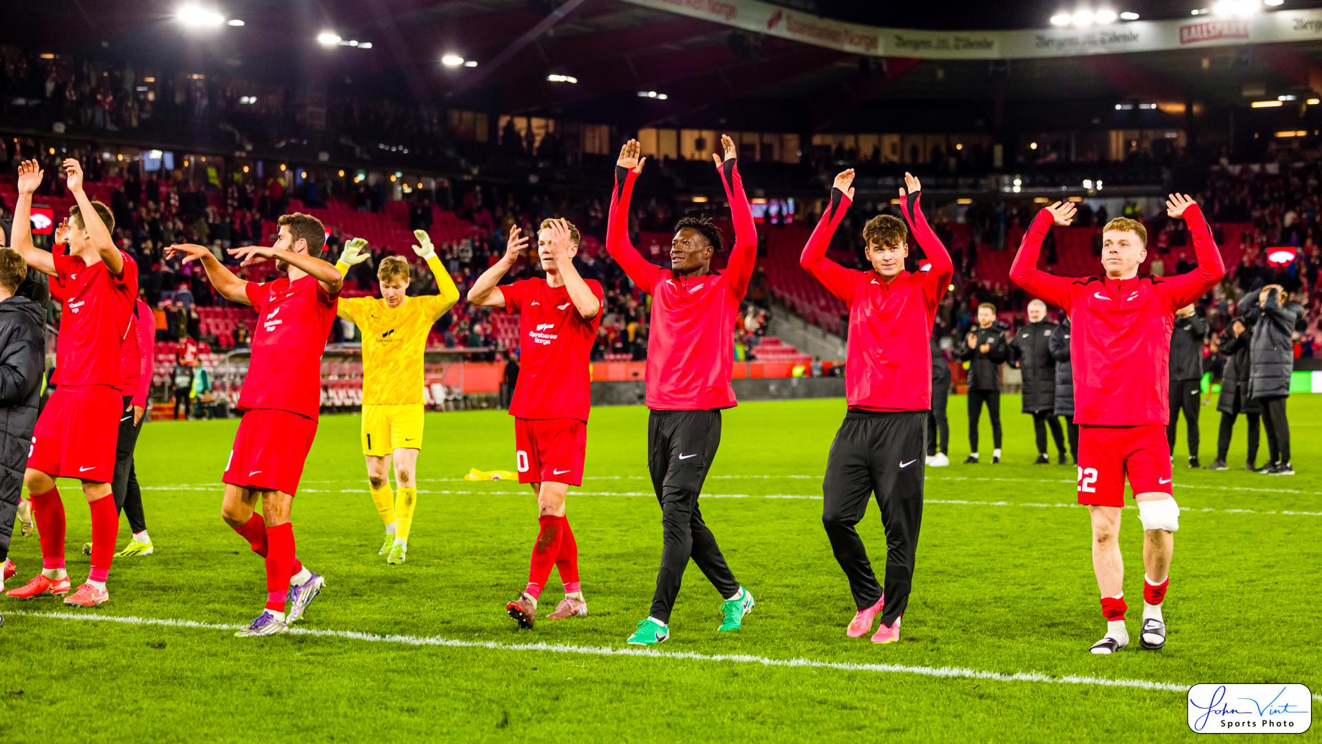 Se albumet fra kampen