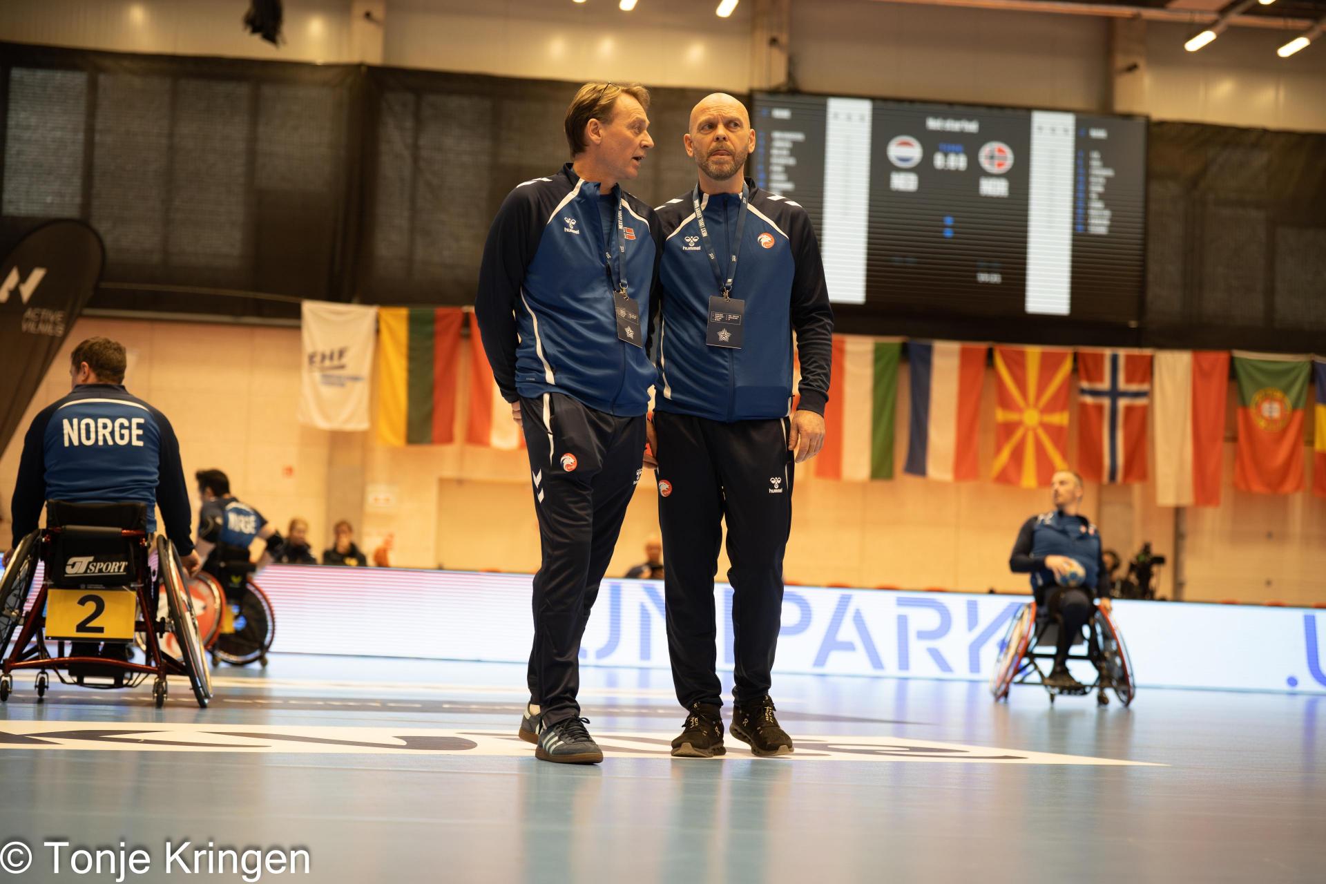 Se albumet fra kampen