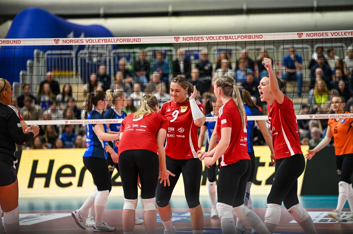 Fra NM-finalen i volleyball for kvinner 2026
