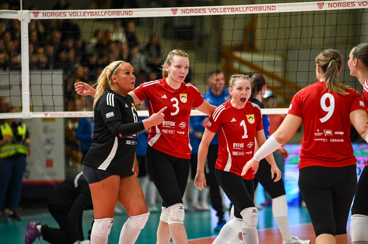 Fra NM-finalen i volleyball for kvinner 2026