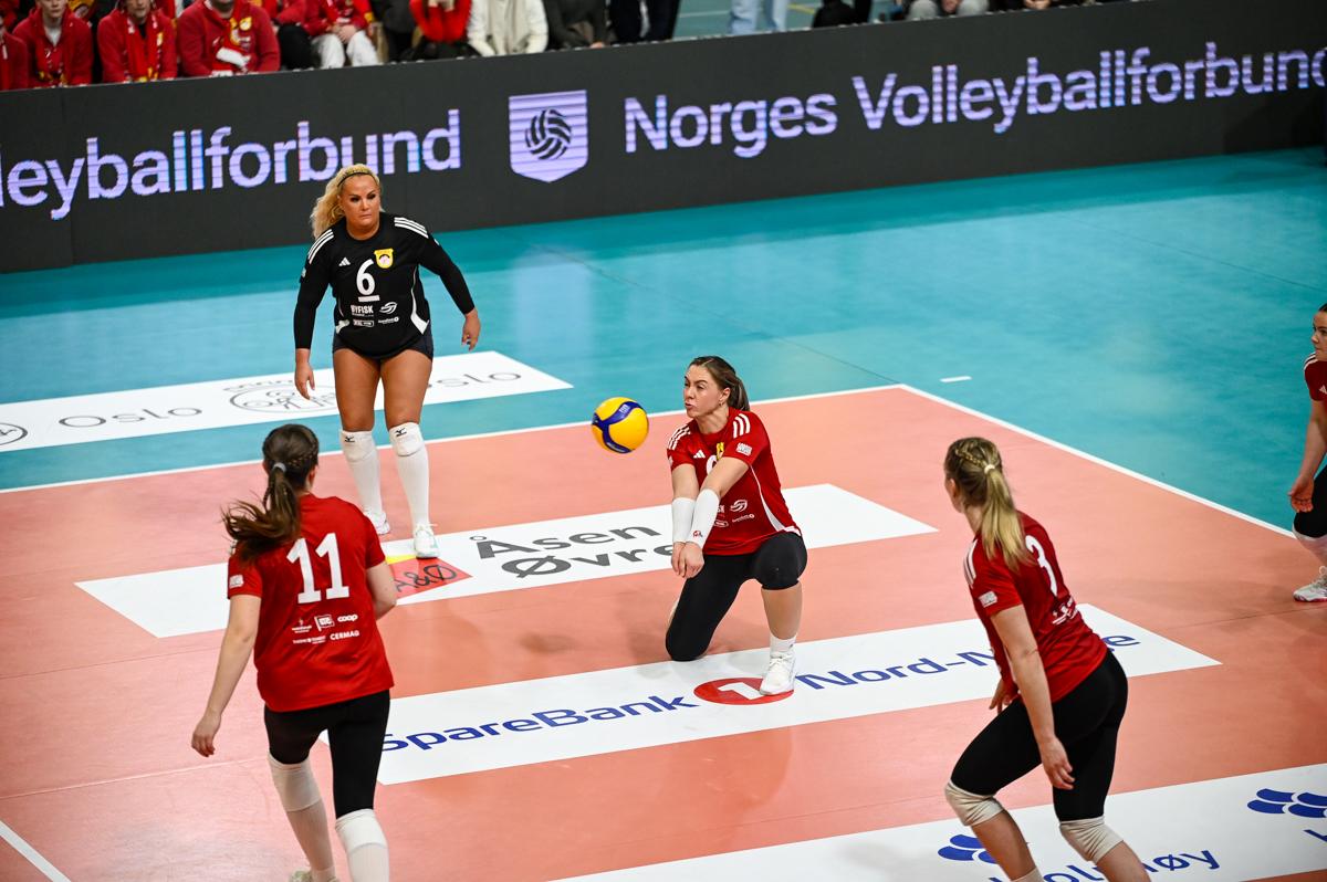 Fra NM-finalen i volleyball for kvinner 2026