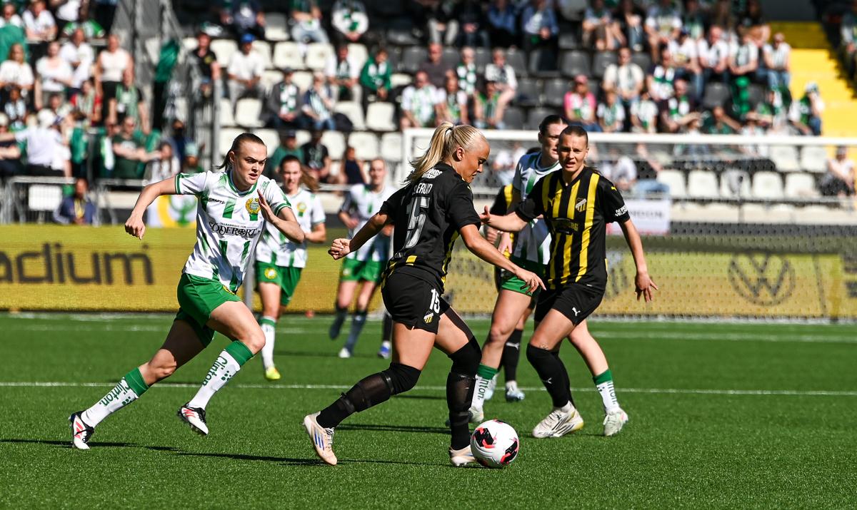 Fra historiens første europacupfinale på damesiden.