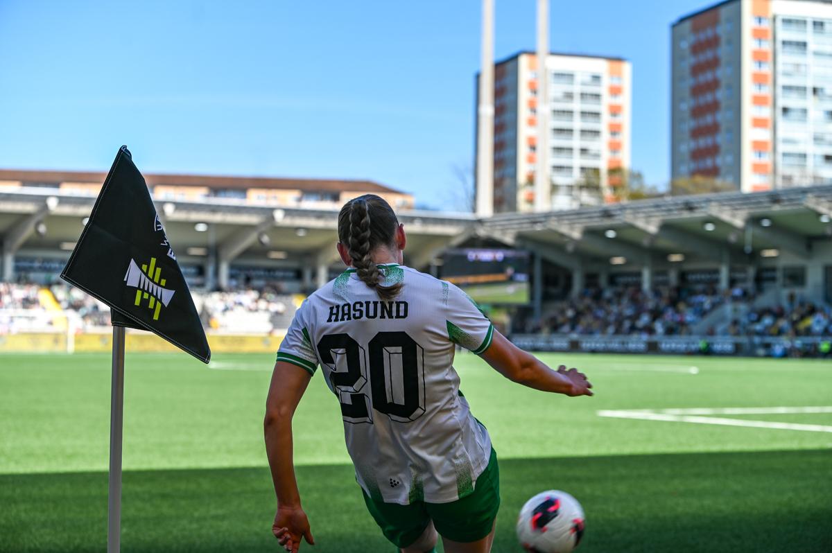Fra historiens første europacupfinale på damesiden.