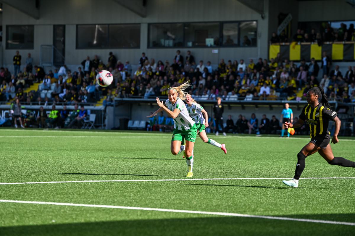 Fra historiens første europacupfinale på damesiden.
