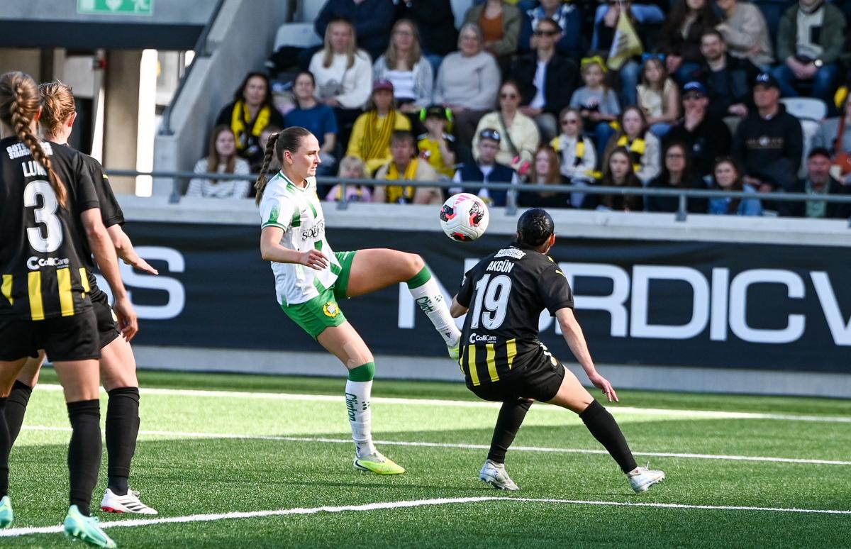 Fra historiens første europacupfinale på damesiden.