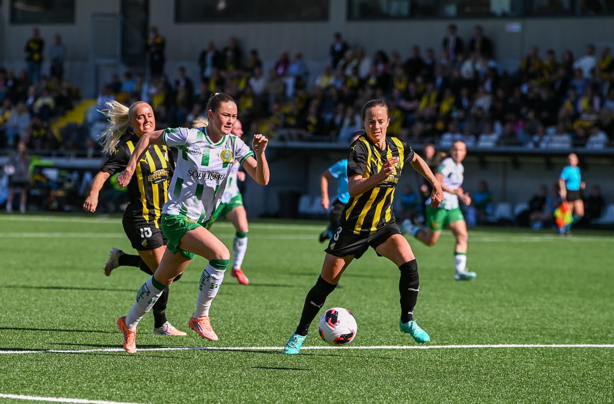 Fra historiens første europacupfinale på damesiden.
