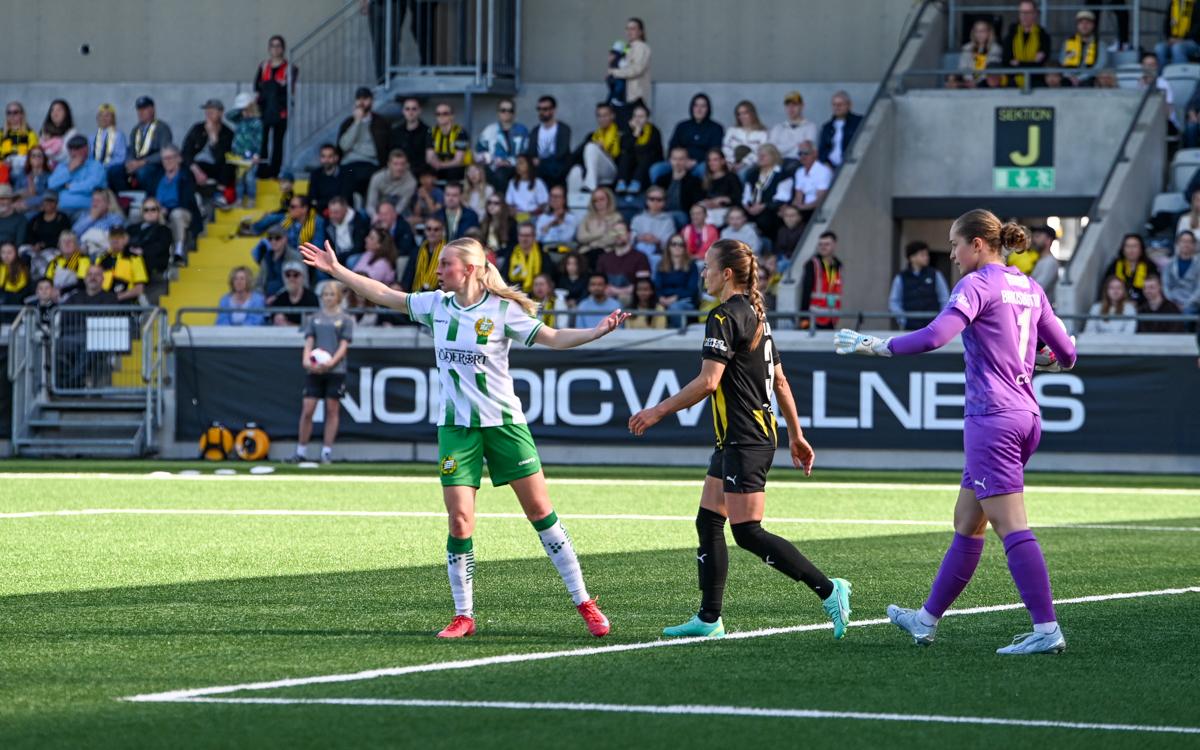 Fra historiens første europacupfinale på damesiden.