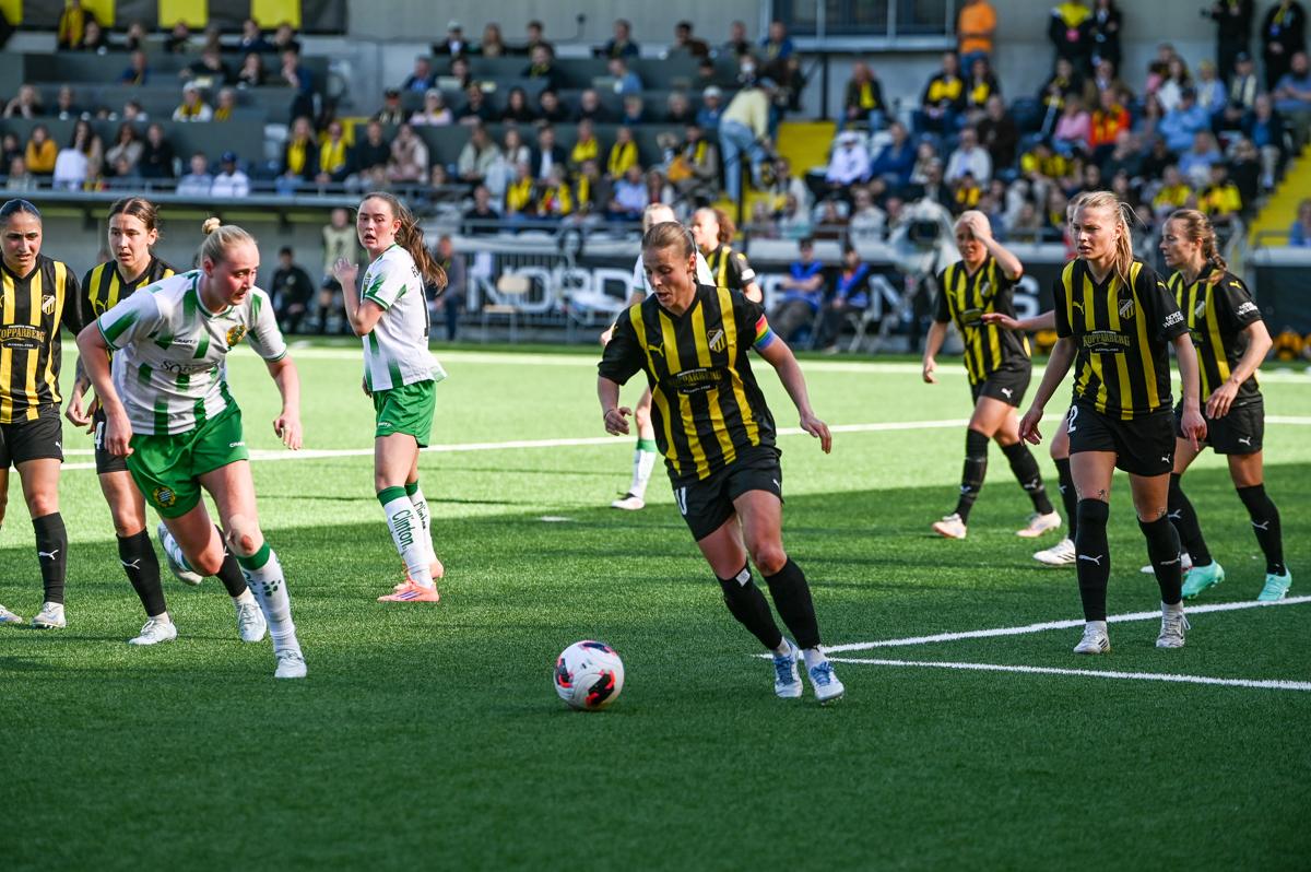 Fra historiens første europacupfinale på damesiden.