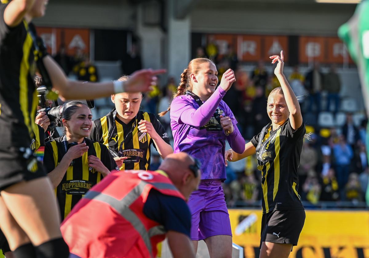 Fra historiens første europacupfinale på damesiden.